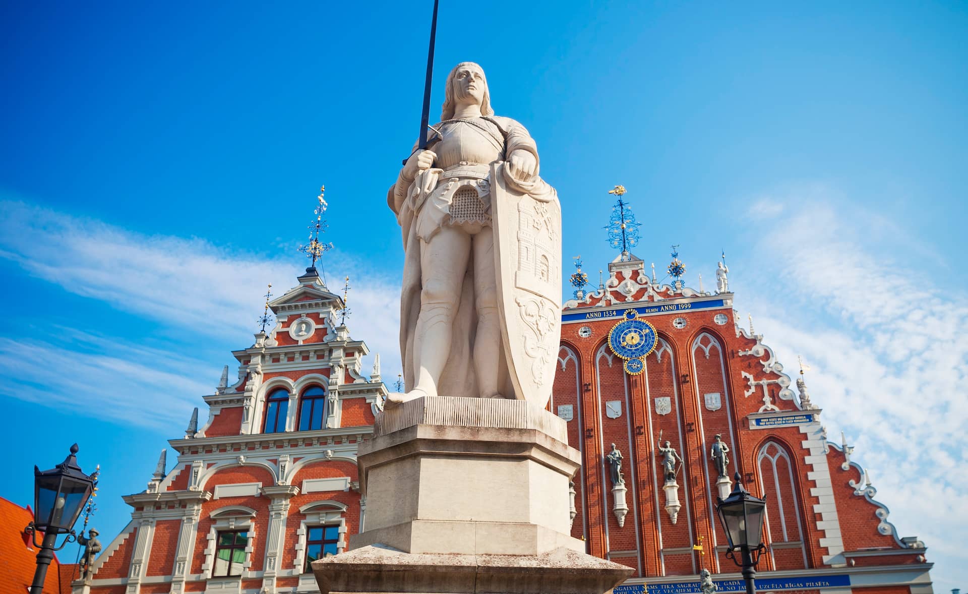 Pomnik Rolanda i Dom Bractwa Czarnogłowych, Ryga